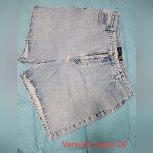 Venezia Light Blue Jean Shorts